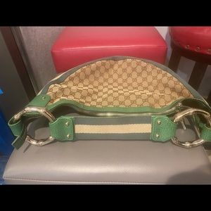 - Vintage Authentic Gucci 👜 HOBO